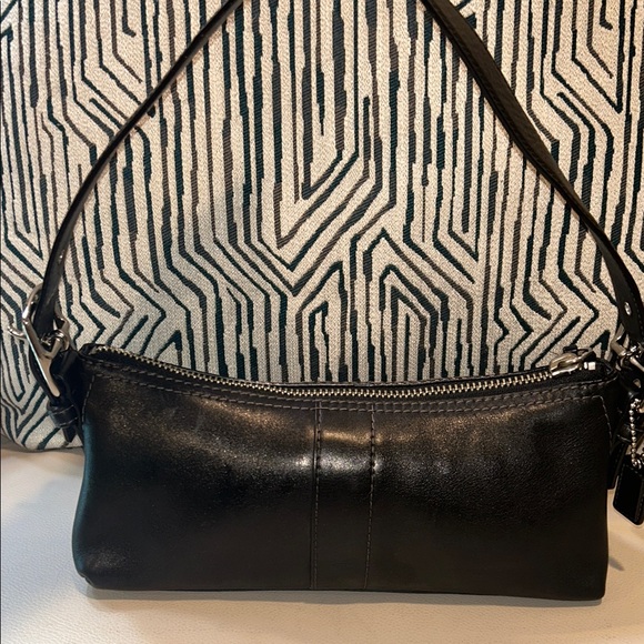 Coach VINTAGE Mini Baguette Shoulder Purse - Picture 1 of 13